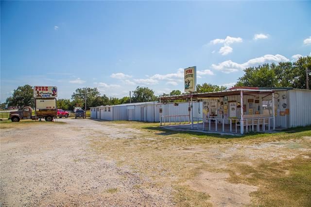 4312 Weatherford Hwy, Granbury, TX 76049